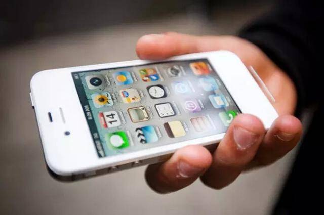 1427846201218661.jpg 蘋果花250收走的舊iPhone都去哪兒了?