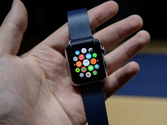 Apple Watch首日訂購量遠(yuǎn)超Android手表全年銷量
