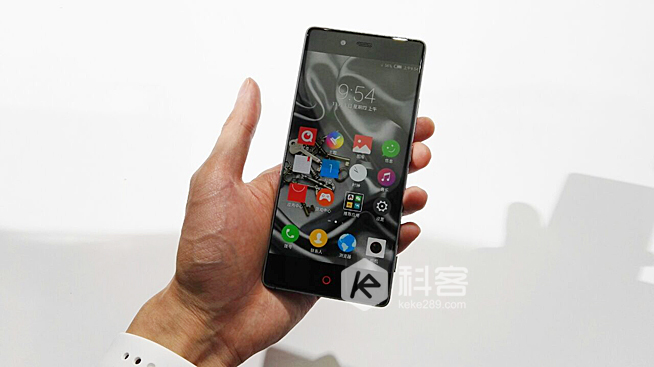 無邊框旗艦發布，nubia Z9現場實拍