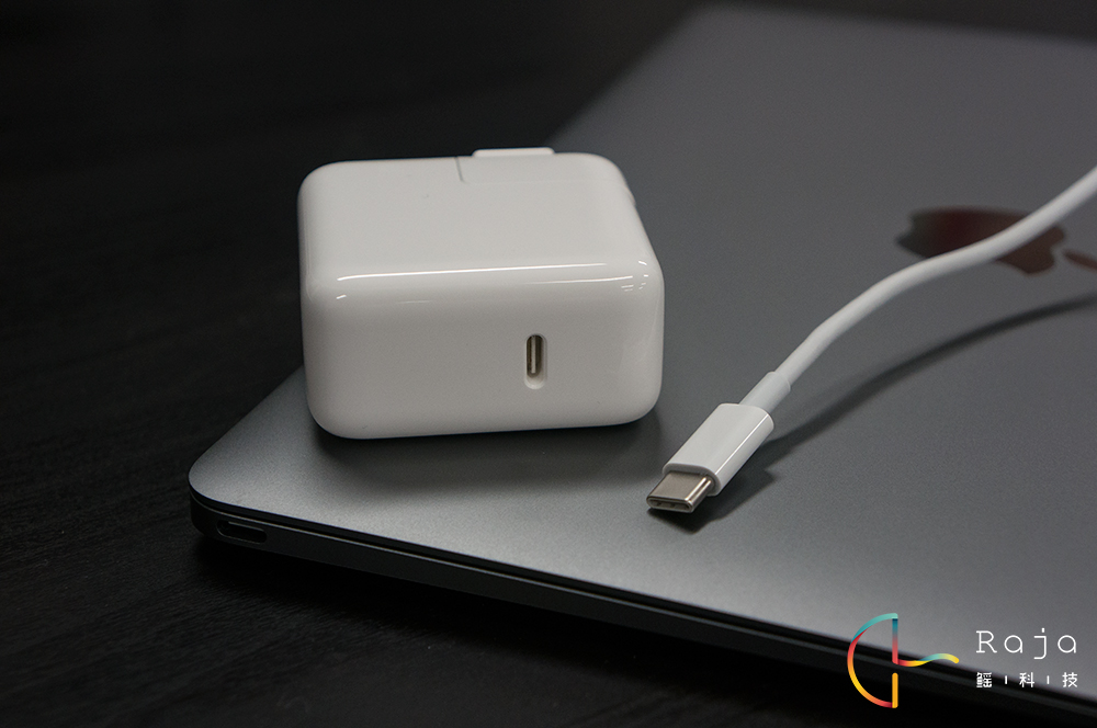 新MacBook上手玩：Logo不發光，滿足不了裝逼的心