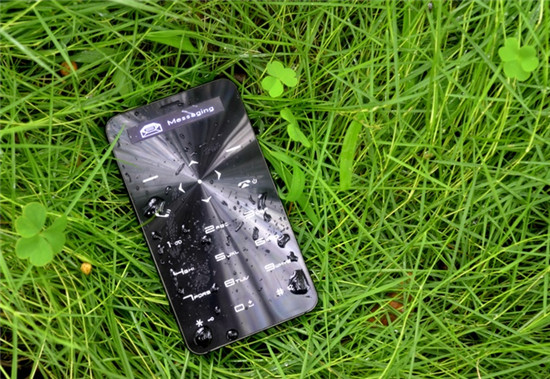 這到底是個啥?既能當充電寶又能打電話