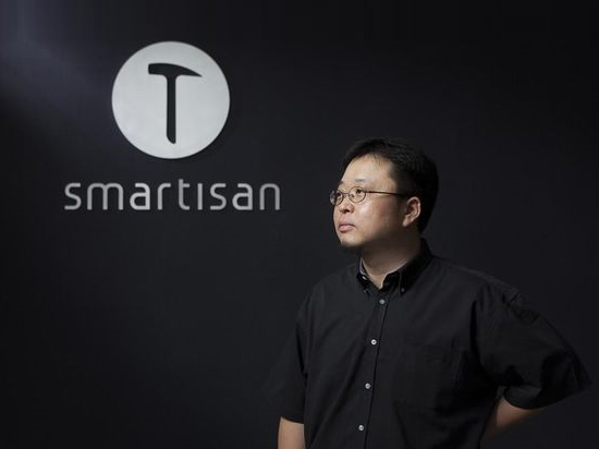 老羅身價(jià)又漲了!蘇寧投資錘子科技5000萬