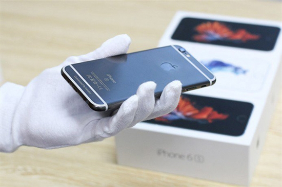 完爆玫瑰金 黑金土豪款iPhone 6s來(lái)了