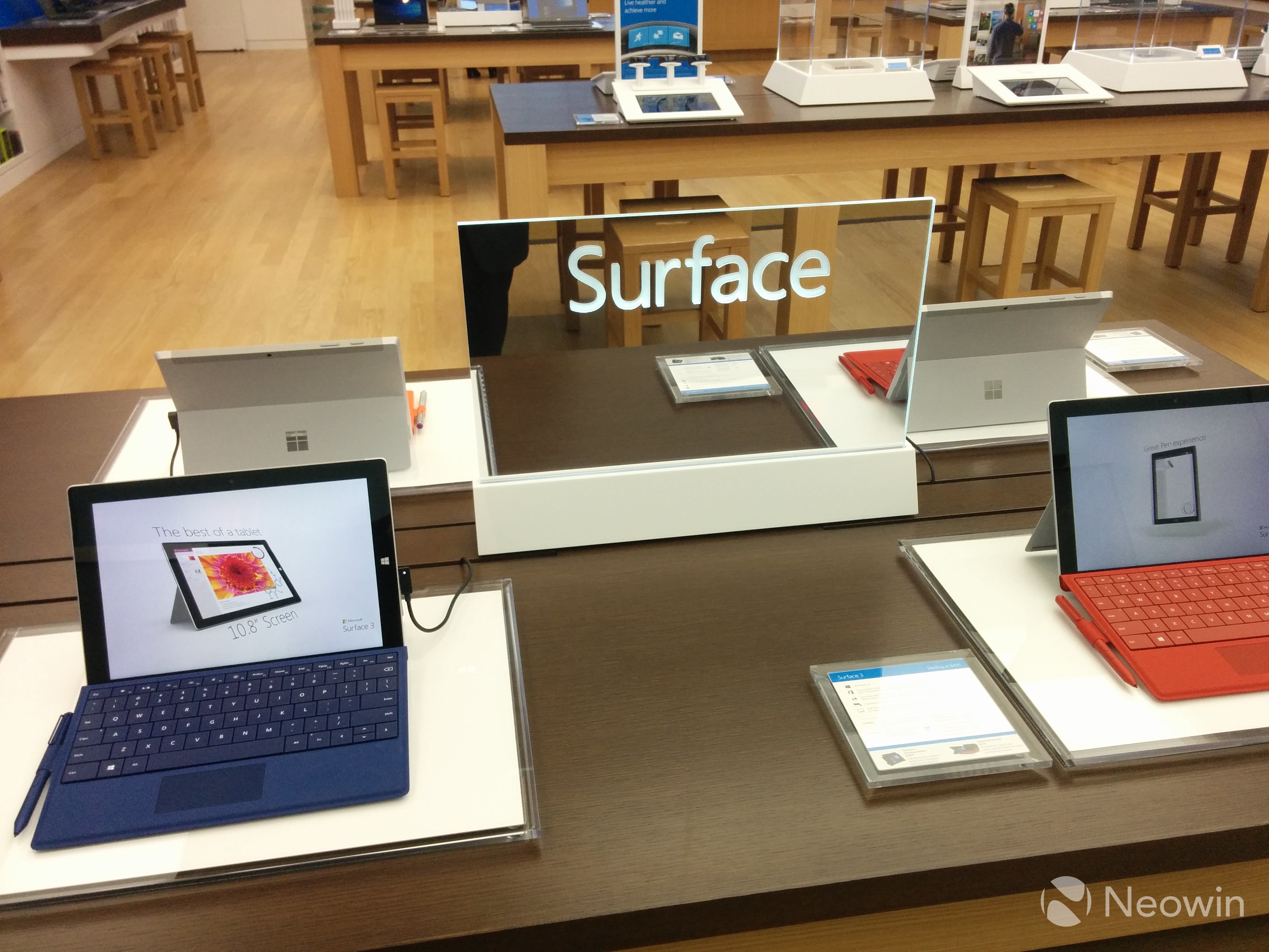 比蘋果Apple Store更氣派！全球最大微軟旗艦店開業(yè)