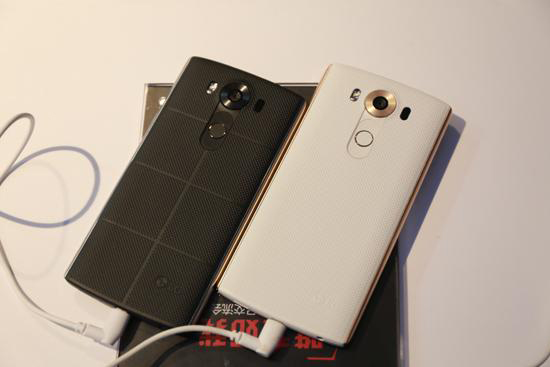4998元！國(guó)行版LG V10發(fā)布：雙前置鏡頭+雙屏幕
