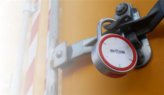 LockSmart智能掛鎖,只要有手機就能開鎖!