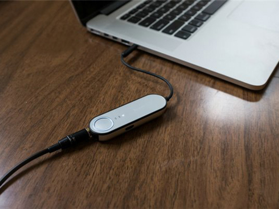 電腦音質(zhì)不行？接上BoomStick耳放試試