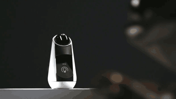 跟風亞馬遜Echo,索尼也發布了一款機器人助理