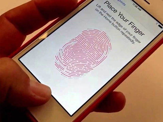 好嚇人!這坨泥竟可復制指紋解鎖iPhone