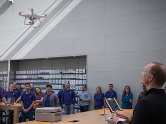 傍上蘋果，大疆精靈4在全球Apple Store開售