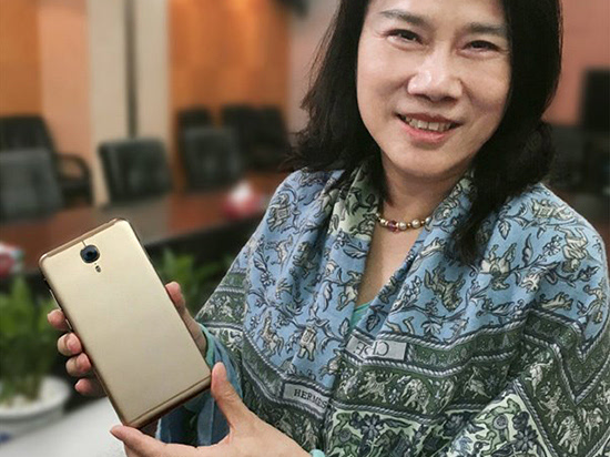 小米5捏把汗,格力手機2代悄然發布:3300元