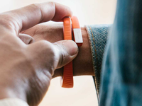 Jawbone低價賣身？可穿戴設(shè)備真沒那么火了