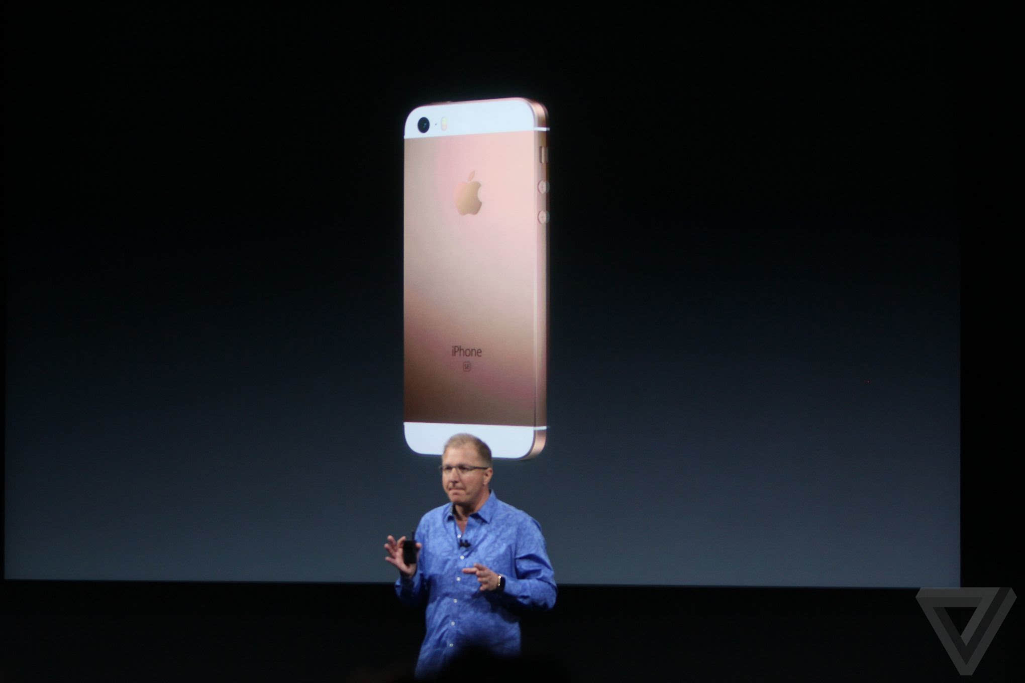 iPhone SE正式發布：售價感人 配置大亮！