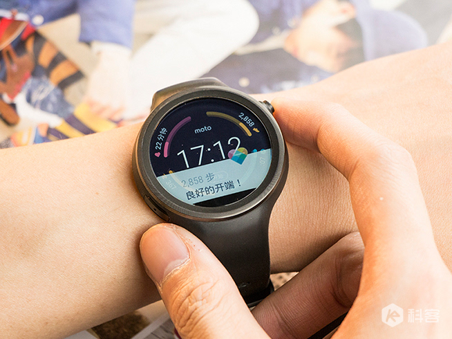 Moto 360 Sport體驗(yàn)：顏值功能都不錯(cuò)，但只是備胎之選