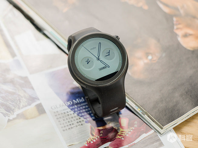Moto 360 Sport體驗(yàn)：顏值功能都不錯(cuò)，但只是備胎之選