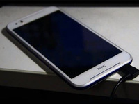 外觀好醉，HTC新機竟然又重回“多下巴”設計！