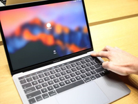 經(jīng)典不再 新MacBook Pro連開機聲音都消失了
