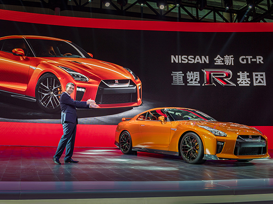 激情、挑戰(zhàn)、自信！東風日產(chǎn)攜重磅新品亮相2016廣州車展