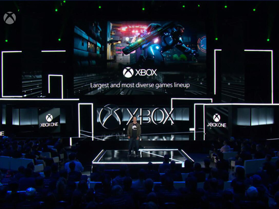 科客晚報:三星C10成首款雙攝機?微軟最強主機Xbox One X降臨