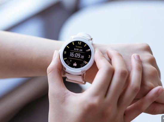 Apple Watch新對手來了?智能手表界的價格屠夫