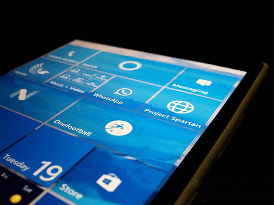 微軟也來參腳折疊屏領域 明年或推出傳聞已久Surface Phone?