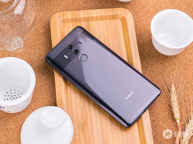 華為Mate 10 Pro圖賞：質(zhì)感出眾，國貨當(dāng)真強(qiáng)！