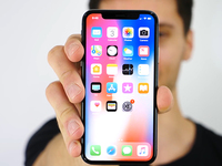 iPhone X抗摔對比測試：還不買AppleCare？