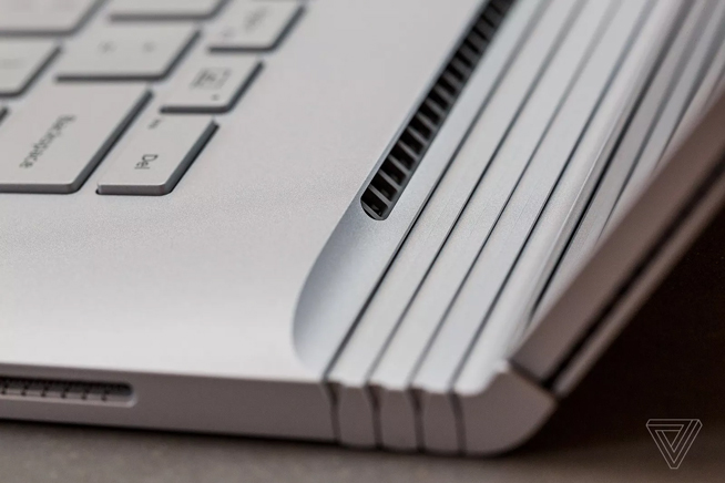 Surface Book 2邊充邊玩會(huì)掉電？微軟：機(jī)制就是這么設(shè)置的！
