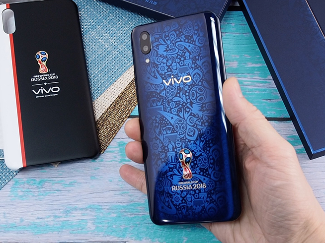 vivo X21 FIFA世界杯非凡版開箱:很美值得收藏而且價格不貴