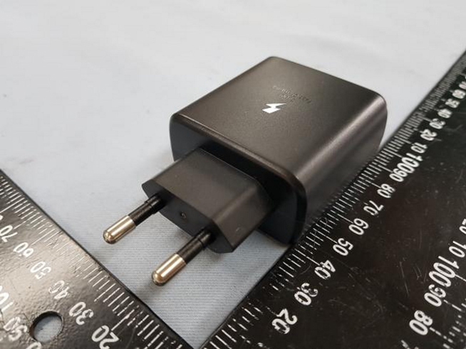 全方位對標(biāo)蘋果iPhone XI 三星Note10將配備45W快充