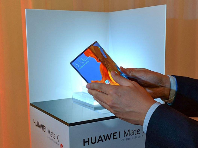 華為Mate X正式入網:5G折疊屏完美組合 充電速率升至65W?