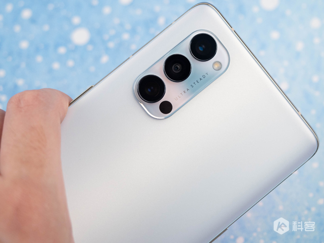 OPPO Reno5系列全曝光:輕薄壓榨到極限?首發人像視頻新技術!