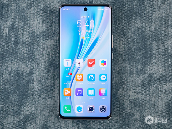 榮耀V40輕奢版評測:讓5G手機更快、更輕、更美