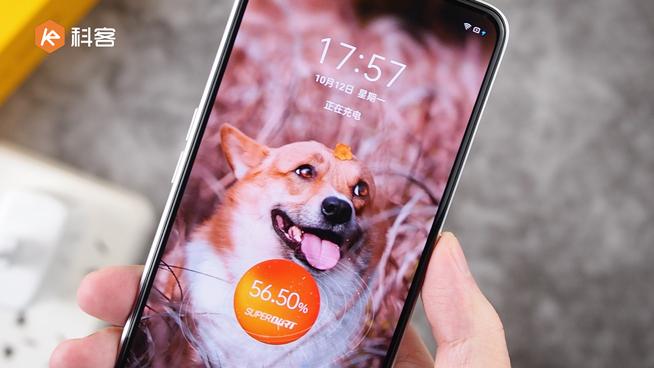 「千元機皇」銷量破百萬！realme Q3系列繼承衣缽即將登場