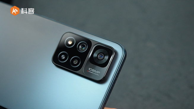 120W秒充精準拿捏對手!Redmi Note 11 Pro+上手體驗