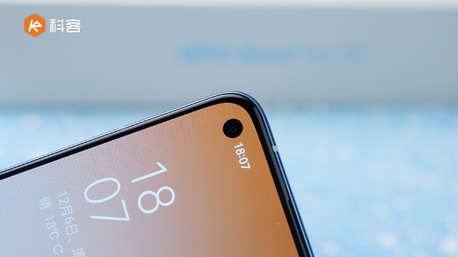 OPPO Reno7 Pro上手體驗(yàn)：前后拍攝都了得！爆款秘訣全靠設(shè)計(jì)？