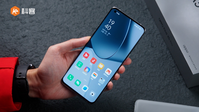 OPPO Find X5 Pro上手:白瓷質感絕了!馬里亞納X到底如何?