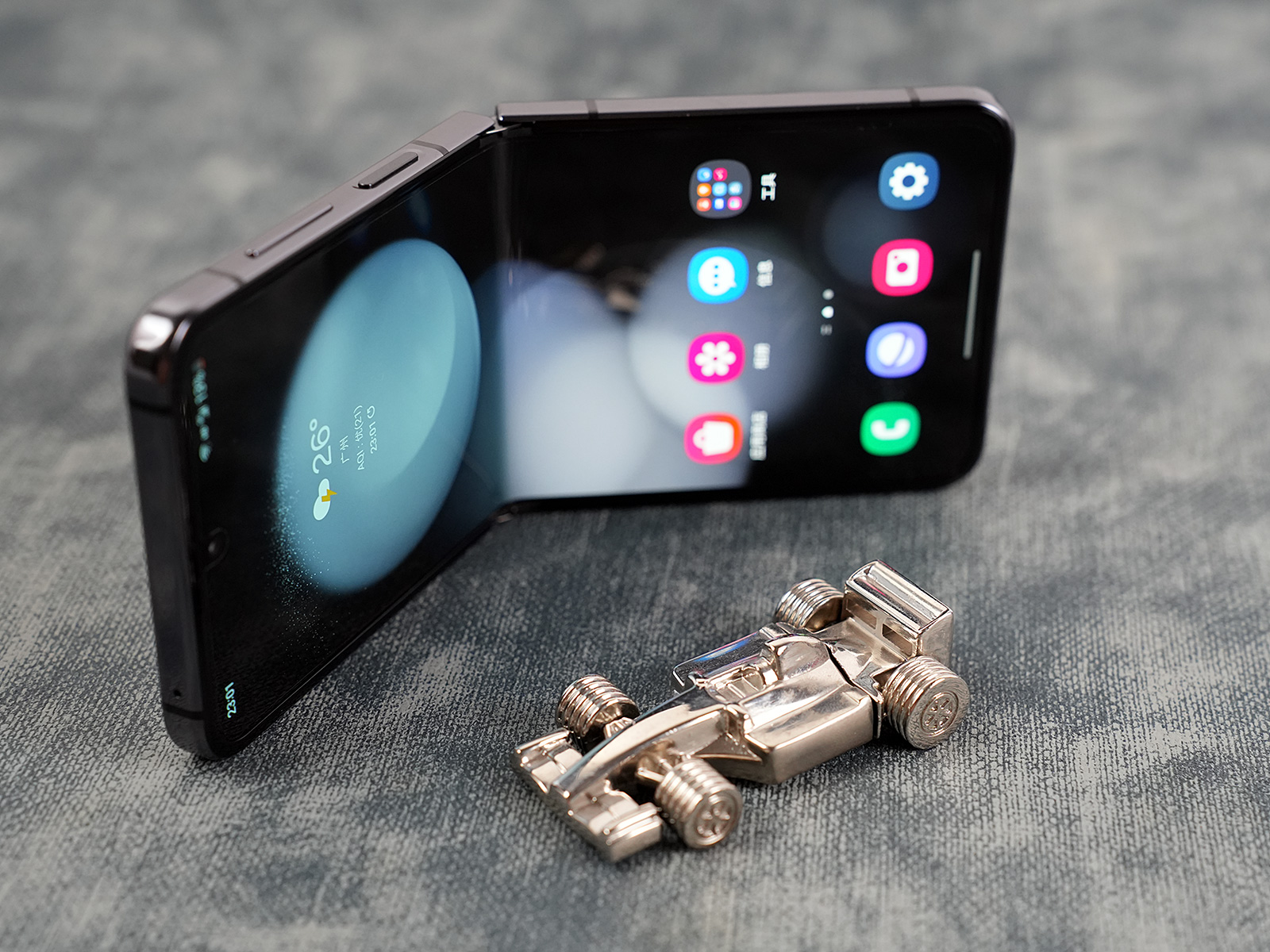 解鎖小折疊新魅力!三星Galaxy Z Flip5評測,主力機就現在