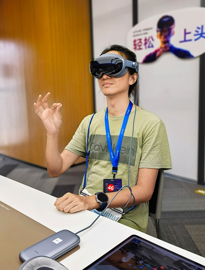vivo Vision探索版體驗(yàn):佩戴友好,但面臨和蘋(píng)果一樣的難題