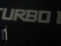 “加沖低”逆風局！一加Turbo 6系列回歸8G內存，性能談何超標？